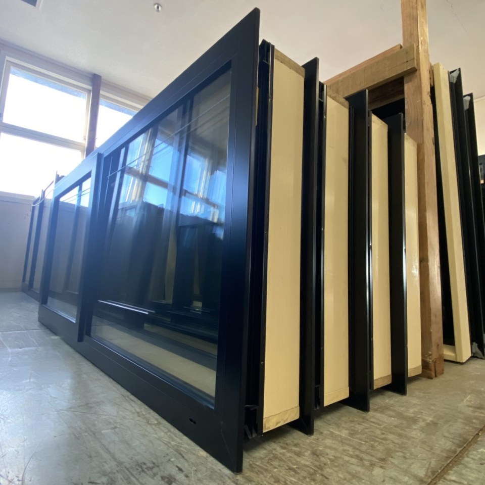 NEW Double Glazed Aluminium Window 1400 x 600 Matte Black