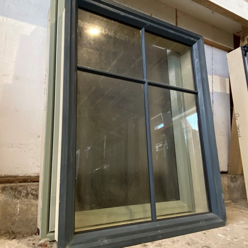 Recycled Aluminium Window 700 x 900 #3933