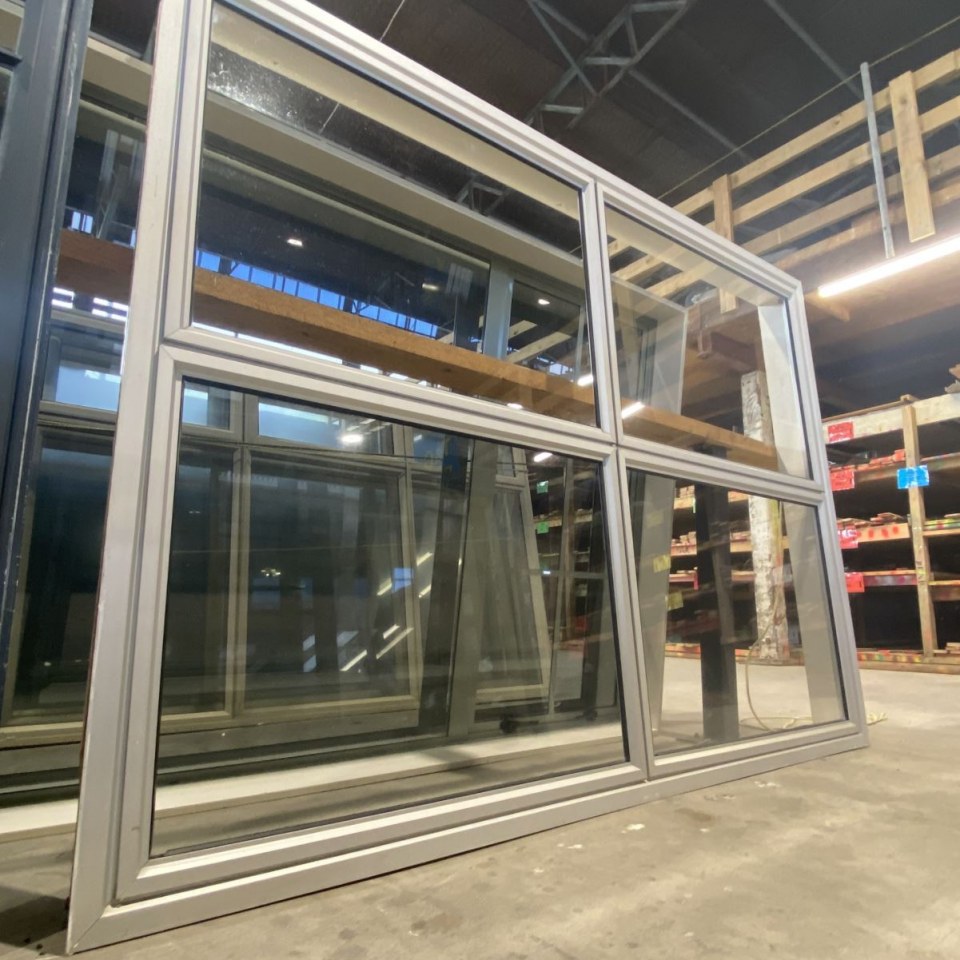 Recycled Aluminium Window 2000 x 1500 #3962