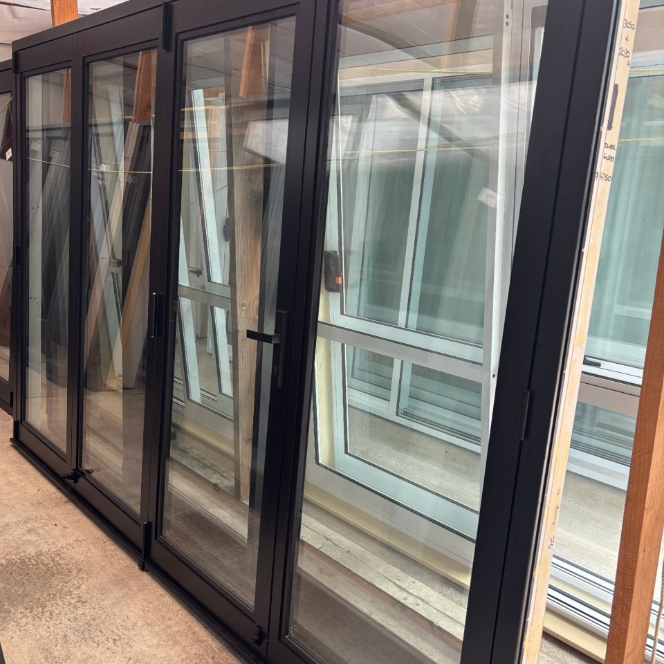 Recycled Aluminium Bi-Fold Door 3050 x 2030 #4080